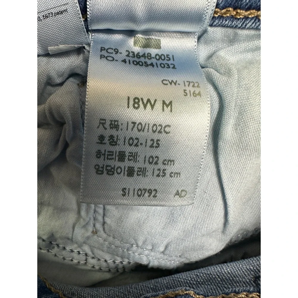 Levis 314 Shaping Straight Jeans Medium Wash Blue Denim 23648-0051 18W M‎